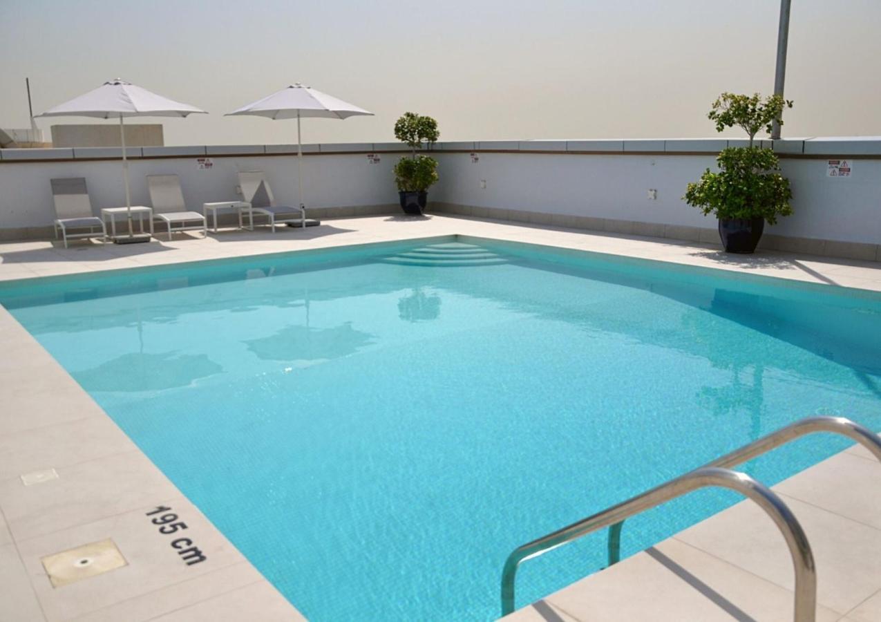 Care Holiday Homes Apartments Barsha Heights Dubai Exterior photo