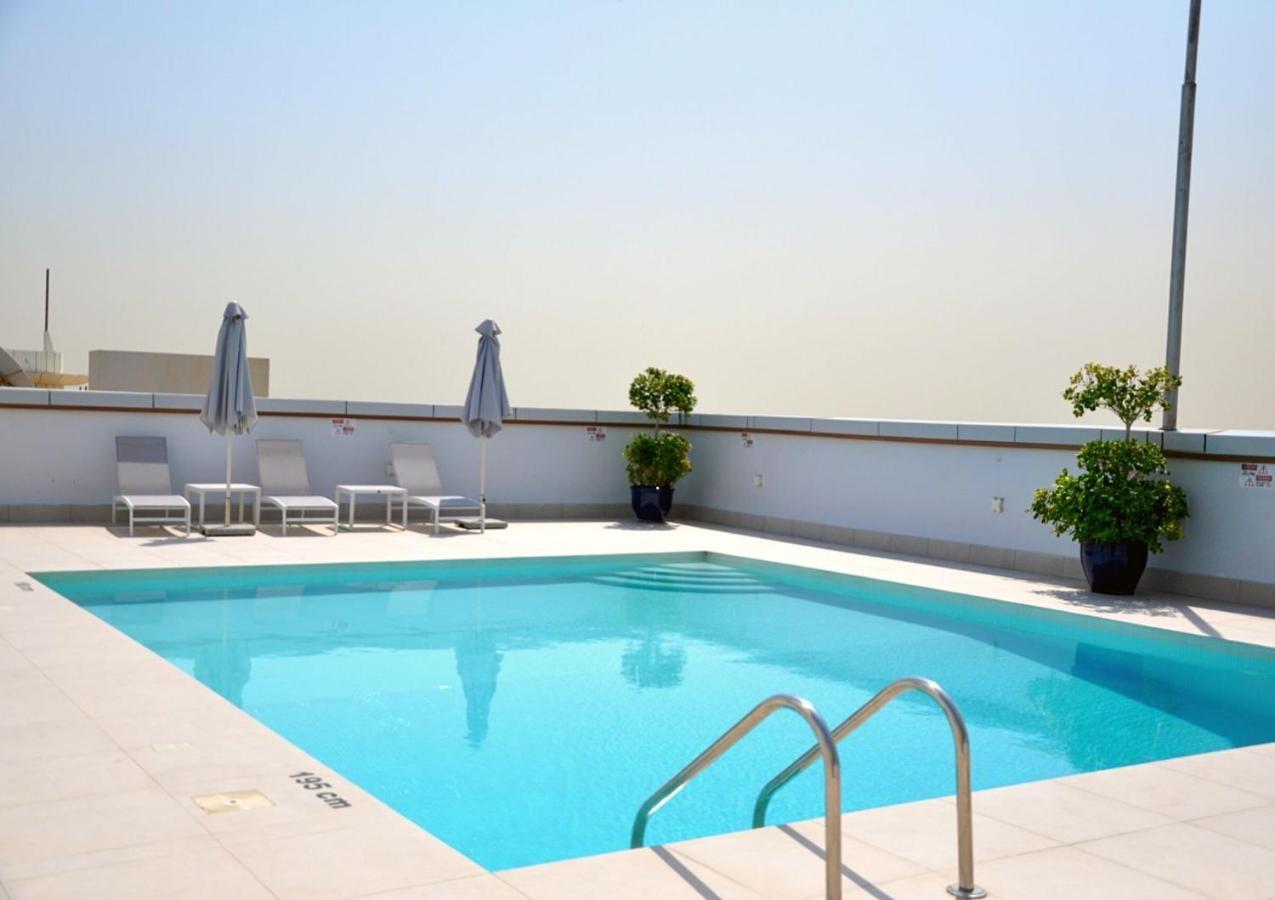 Care Holiday Homes Apartments Barsha Heights Dubai Exterior photo